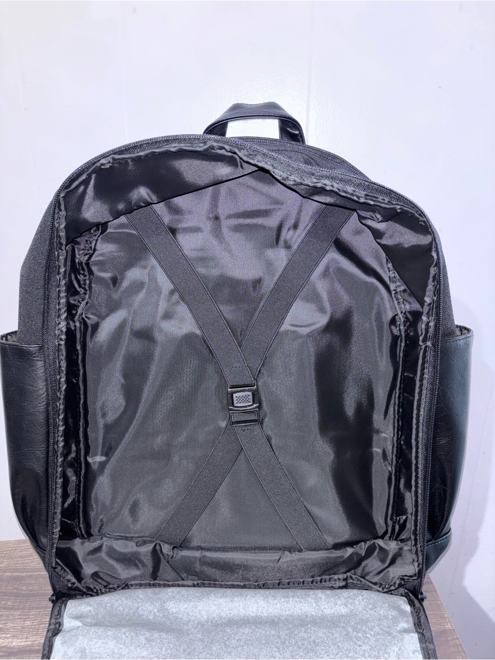 BEIS The Backpack in Black - Picture 3 of 8